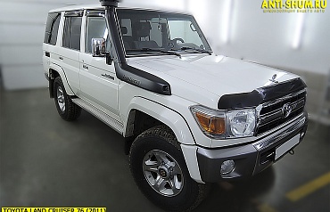 Toyota Land Cruiser 76