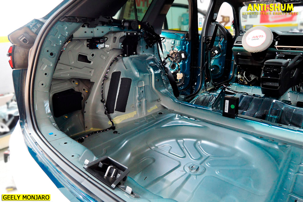 GeelyMonjaro_10.jpg