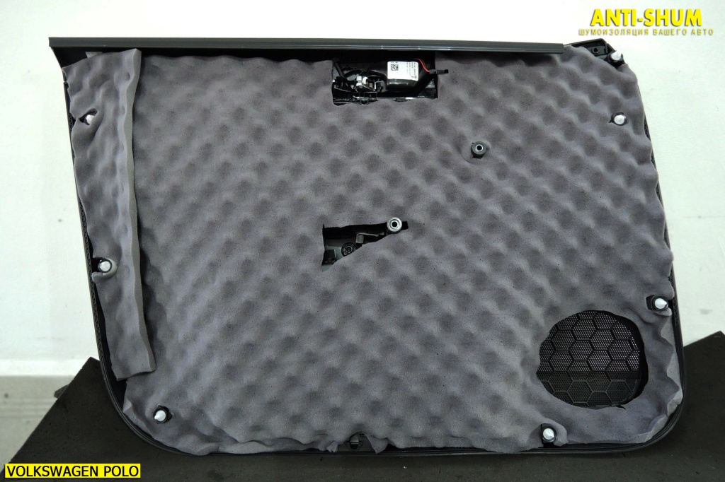 VolkswagenPolo_16.jpg