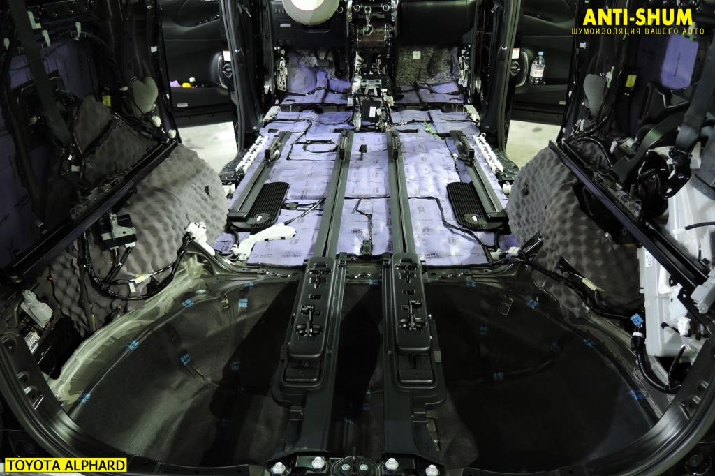 ToyotaAlphard_8.jpg