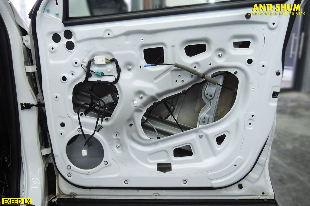 ExeedLX_004.jpg