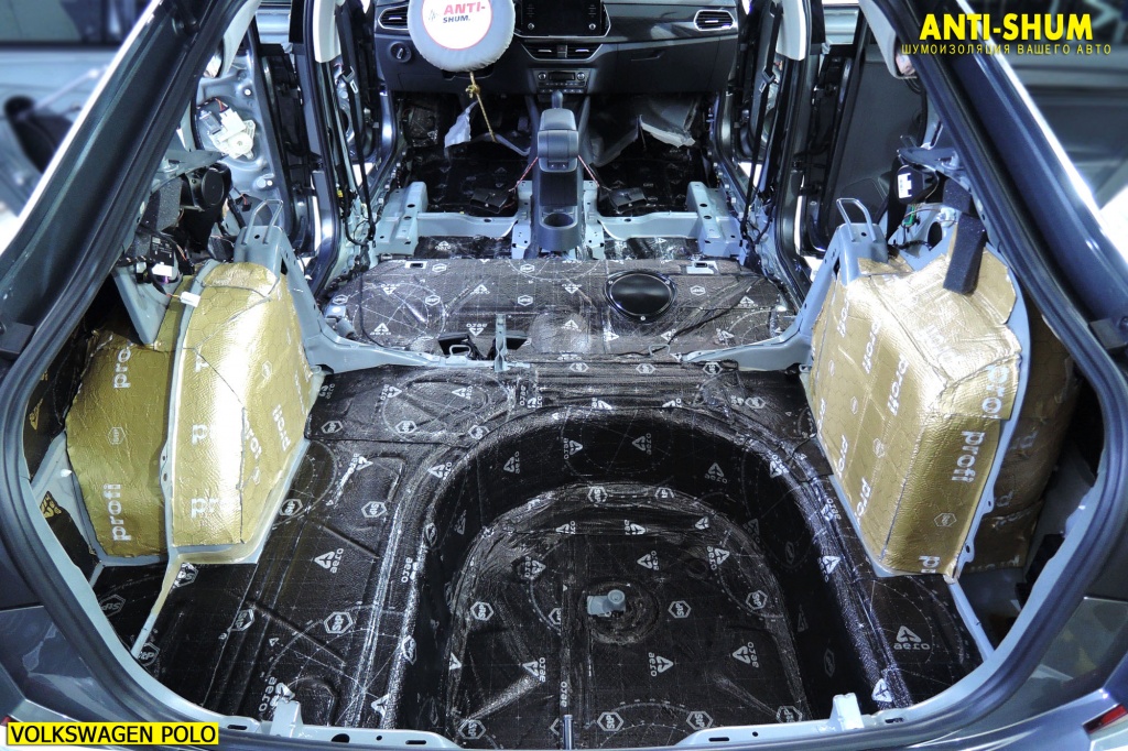 VolkswagenPolo_5.jpg