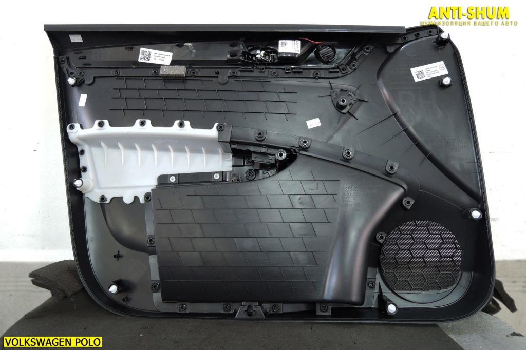VolkswagenPolo_15.jpg